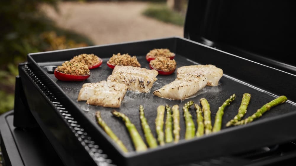 Weber Slate 56cm Premium Griddle | 1501460 - Image 2